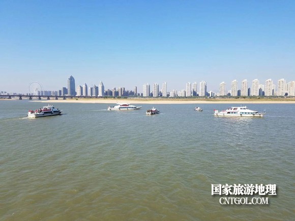 江西開展呵護一湖清水，嚴厲打擊非法采砂行動（圖）
